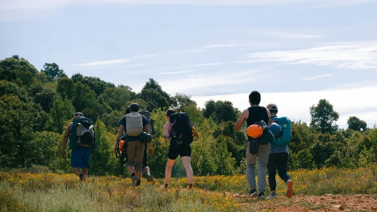 How to Book a Company Retreat or Team Offsite (2026): Venues, Budgets and Payments